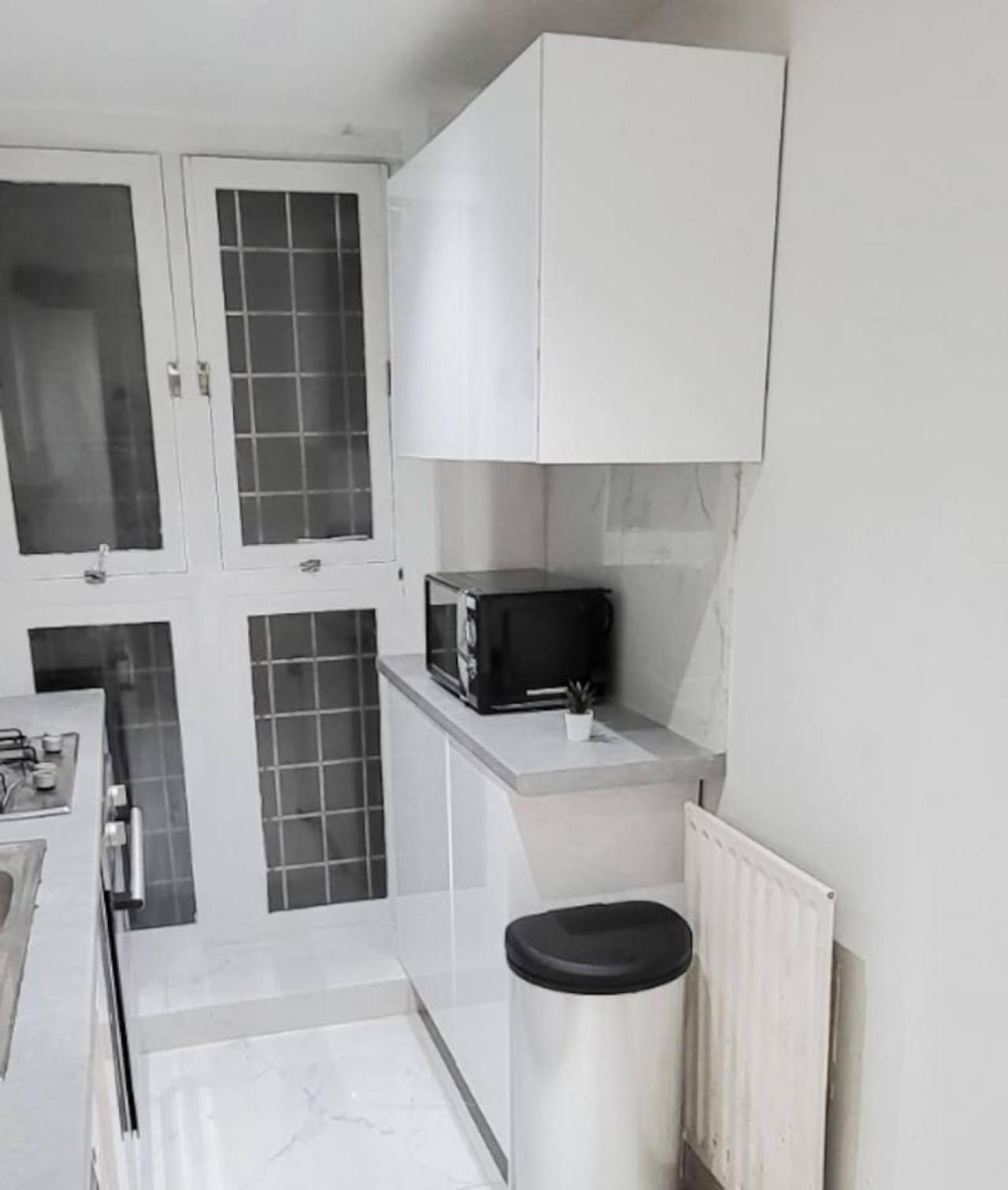 Spacious 2-bedroom In Canary Wharf * London